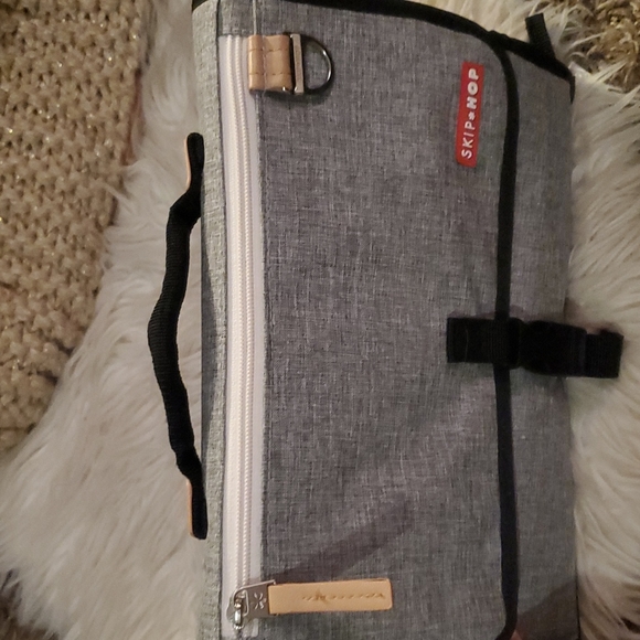 Skip Hop Pronto Changing Pad - Picture 2 of 10